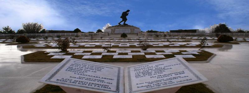 Büyük Taarruz Şehitliği Ve Mustafa Kemal Atatürk Anıtı