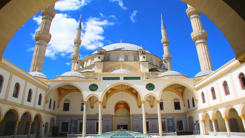 Nizamiye Türk Camisi
