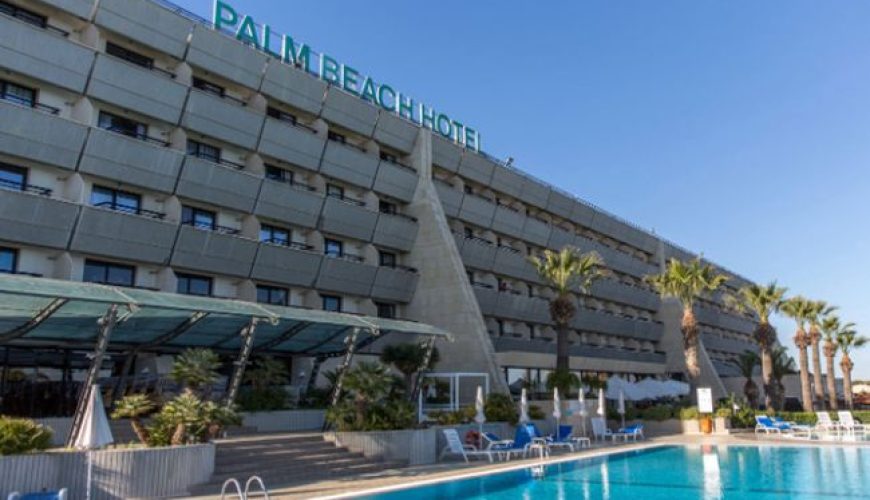 Palm Beach Otel Karantinada