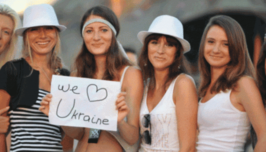 Ukrayna'dan Turistler Gelmeye Başladı