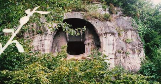 Yaz Konağı Mağarası
